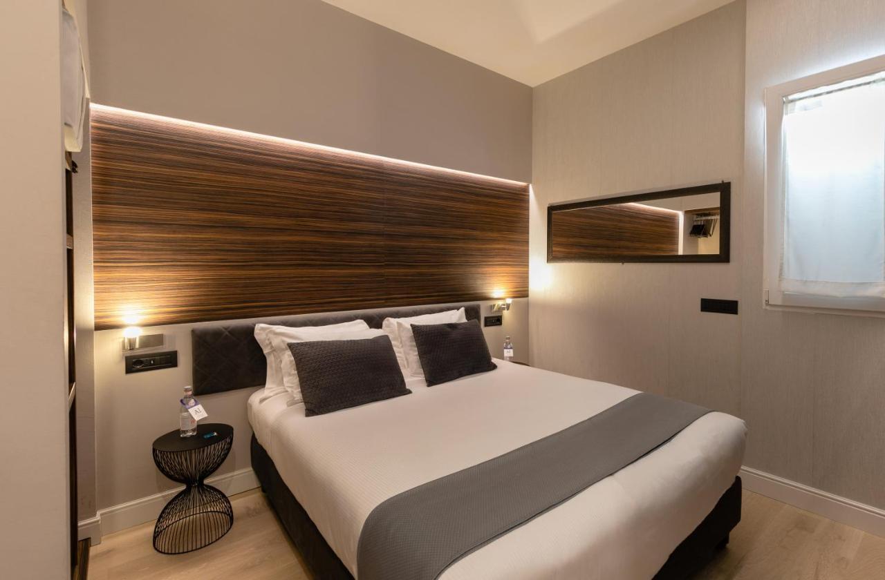 Aiello Hotels - Duomo Милан Экстерьер фото