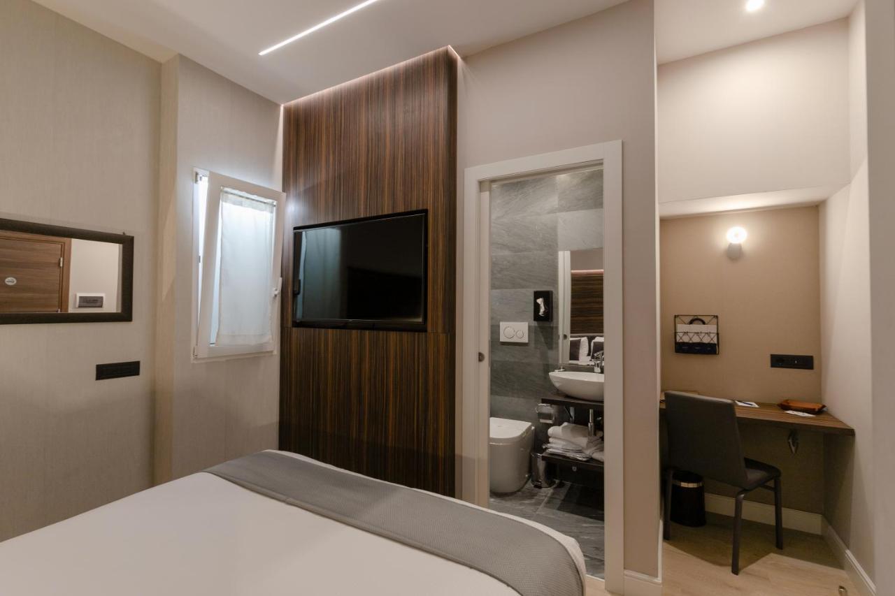 Aiello Hotels - Duomo Милан Экстерьер фото